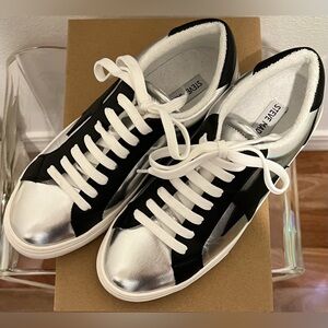 Steve Madden Rezume Silver & Black Sneakers